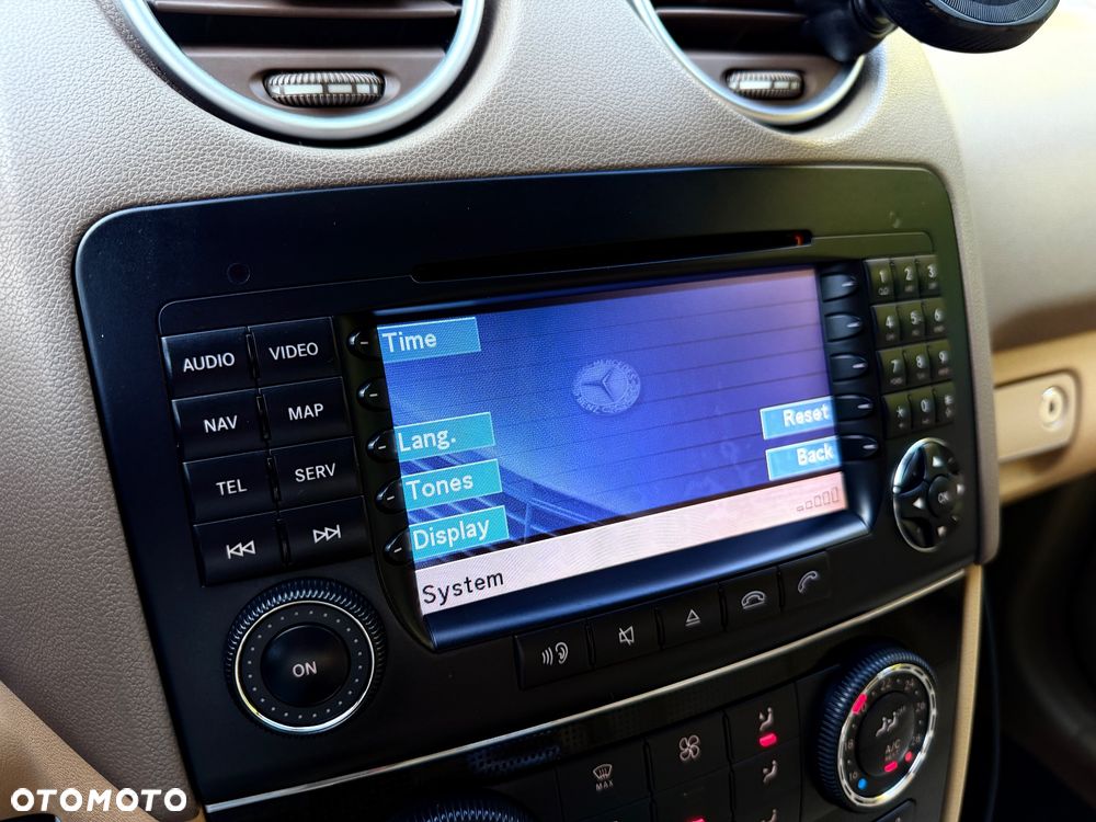 Mercedes-Benz ML 63 AMG 4Matic 7G-TRONIC - 37