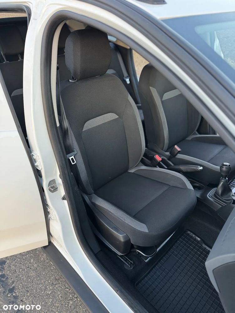 Dacia Duster 1.0 TCe Essential - 27