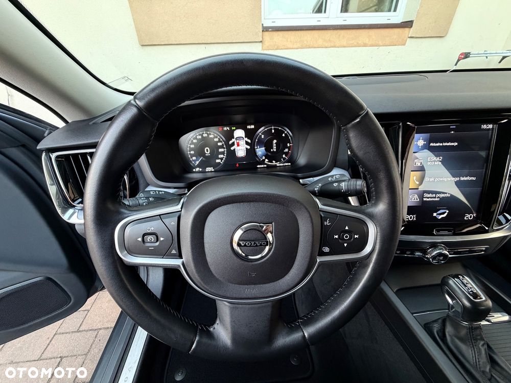 Volvo V60 D3 Momentum - 37