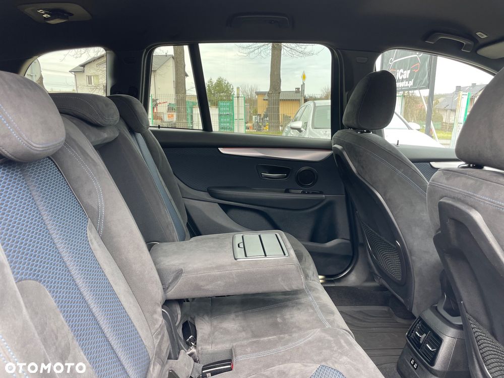 BMW Seria 2 218d GT M Sport - 25