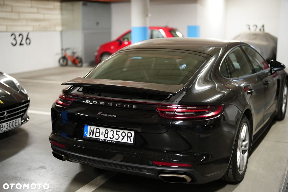 Porsche Panamera Standard - 2