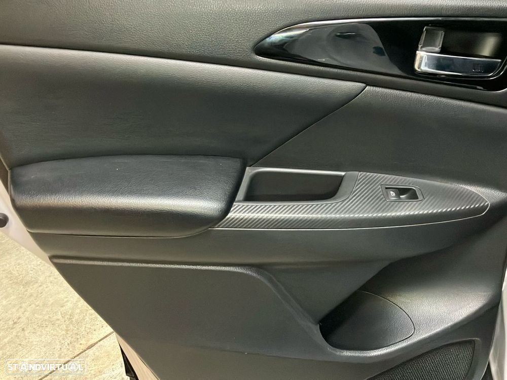 Mitsubishi Eclipse Cross - 23