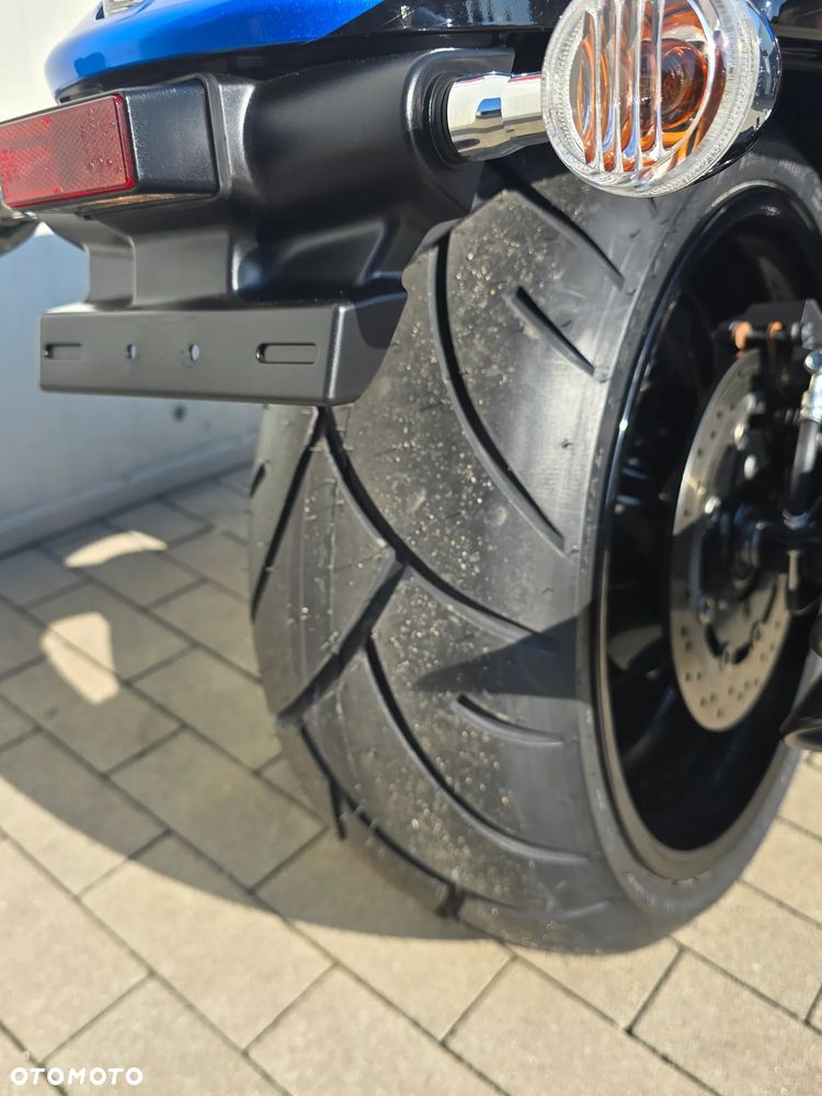 Suzuki Boulevard - 6