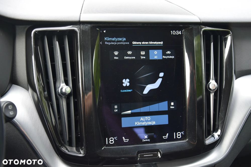 Volvo XC 60 B4 D AWD Geartronic Momentum Pro - 31