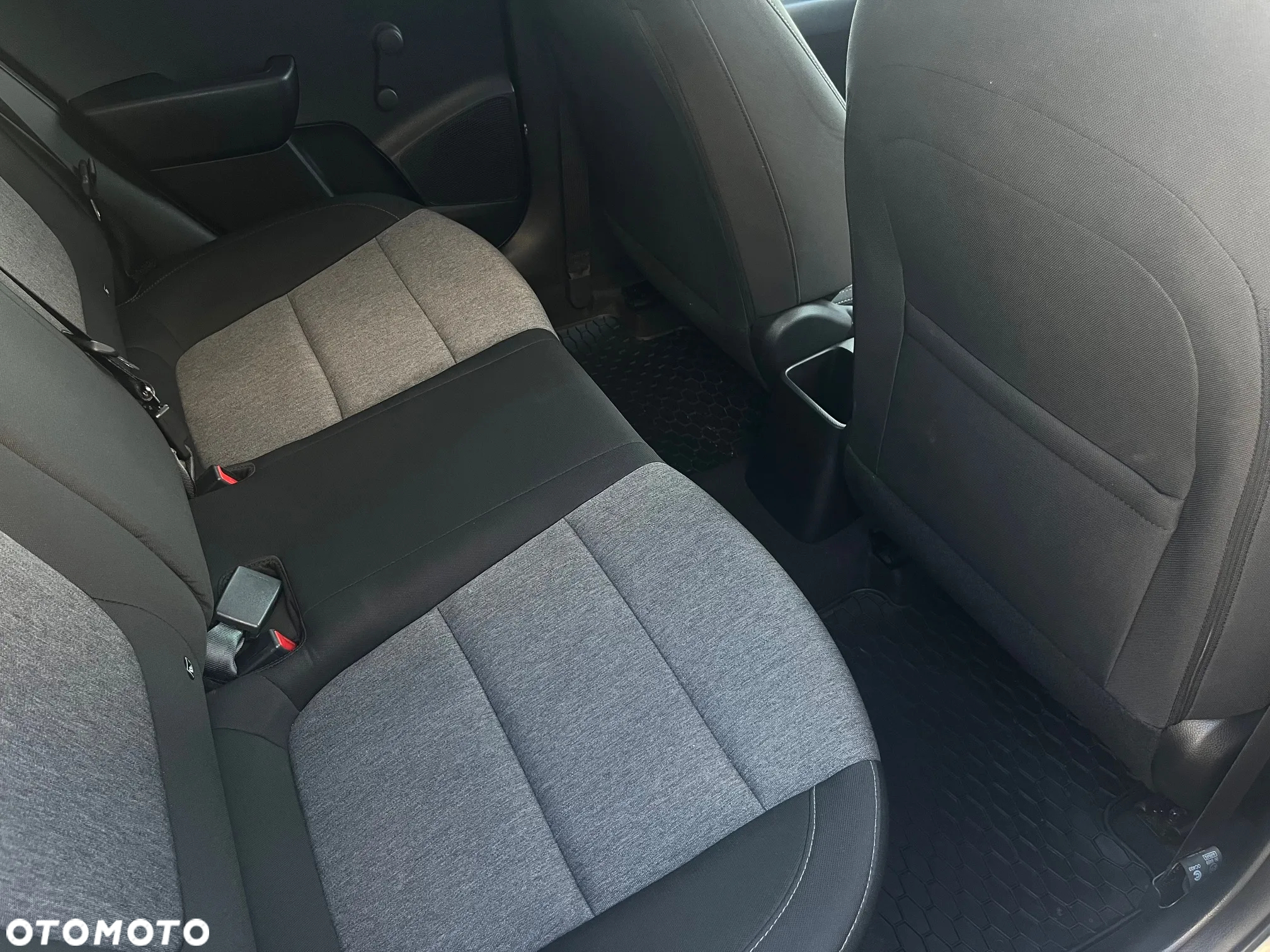 Kia Stonic - 18