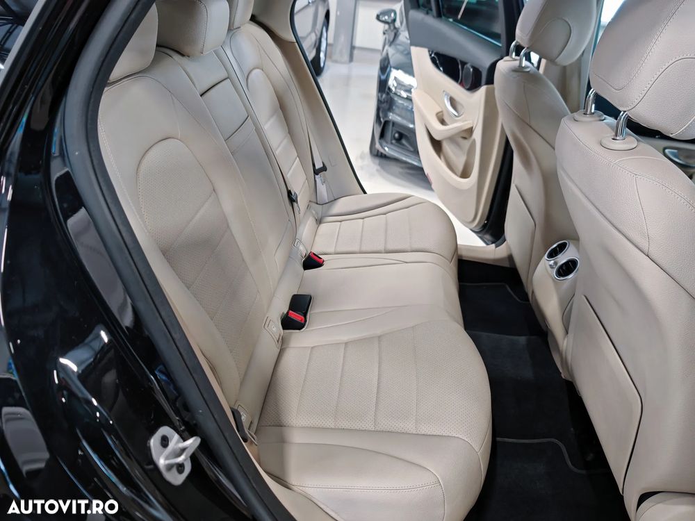 Mercedes-Benz GLC 300 de 4MATIC - 12