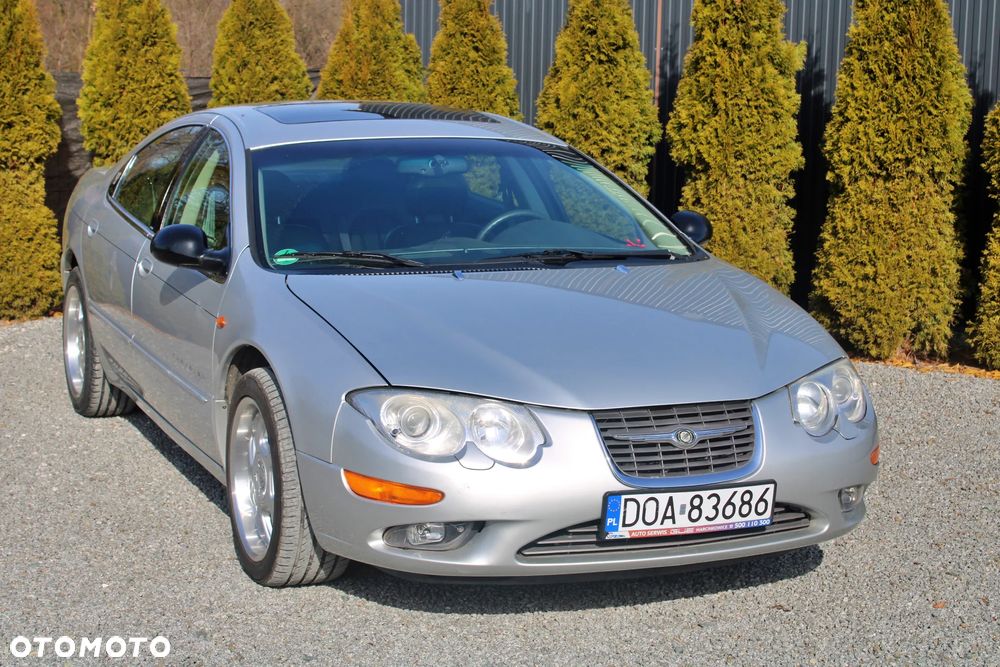 Chrysler 300M - 10