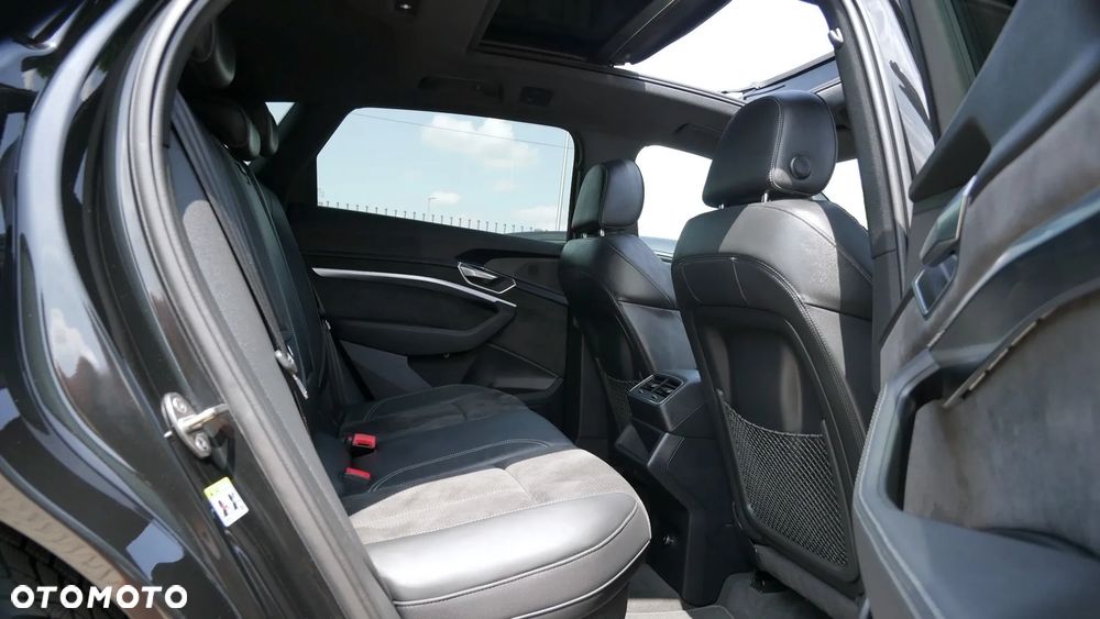 Audi e-tron 50 Quattro S line - 40