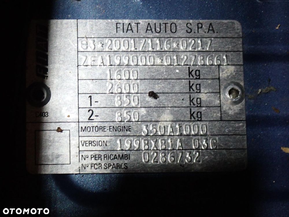 CZĘŚCI - Fiat Grande Punto 1,4 8V 77KM 350A1000 HB 5D lakier 133/B 2007r. INDEX - 9986 - 14