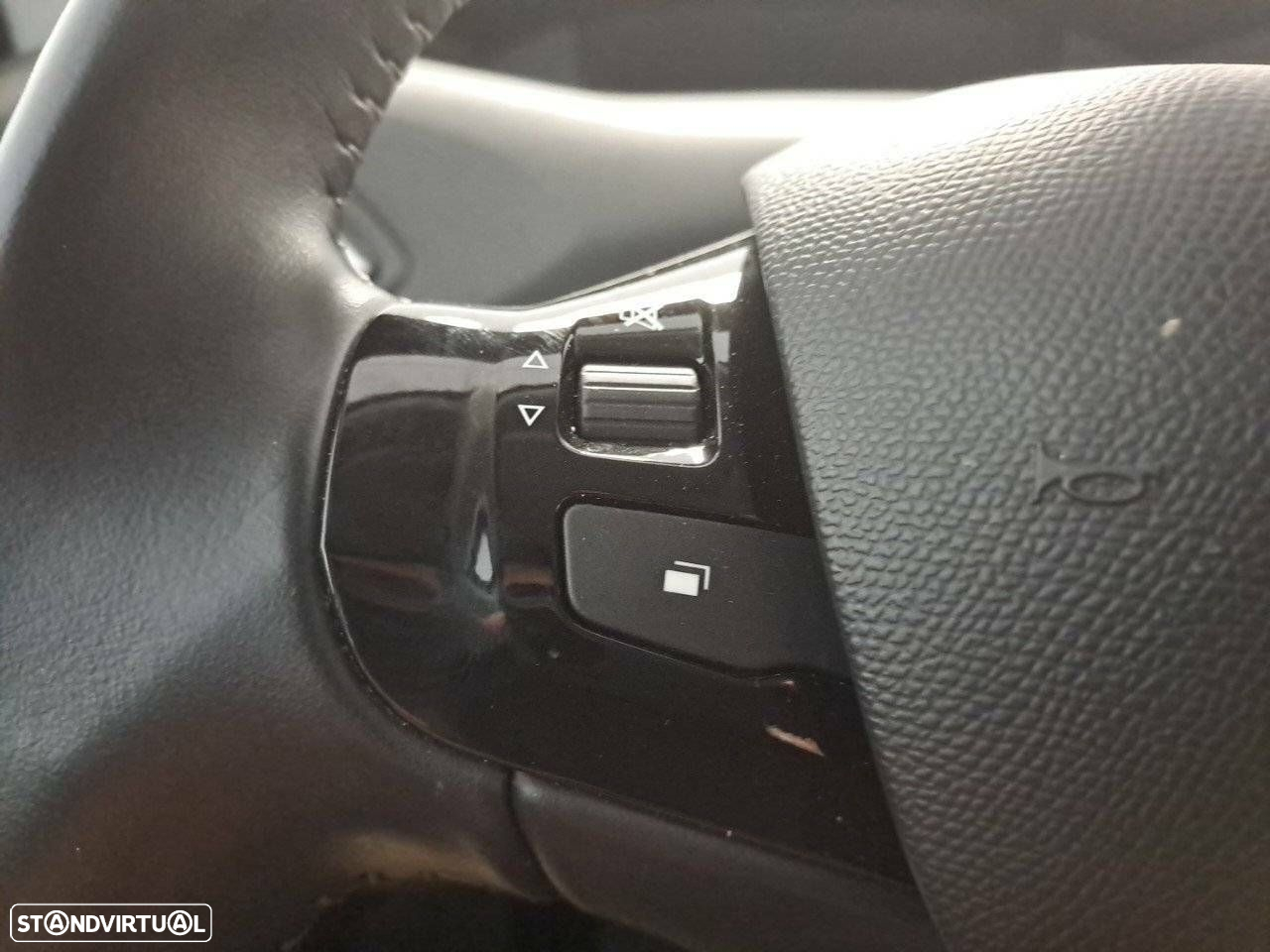 Peugeot 308 1.6 BlueHDi Style - 16