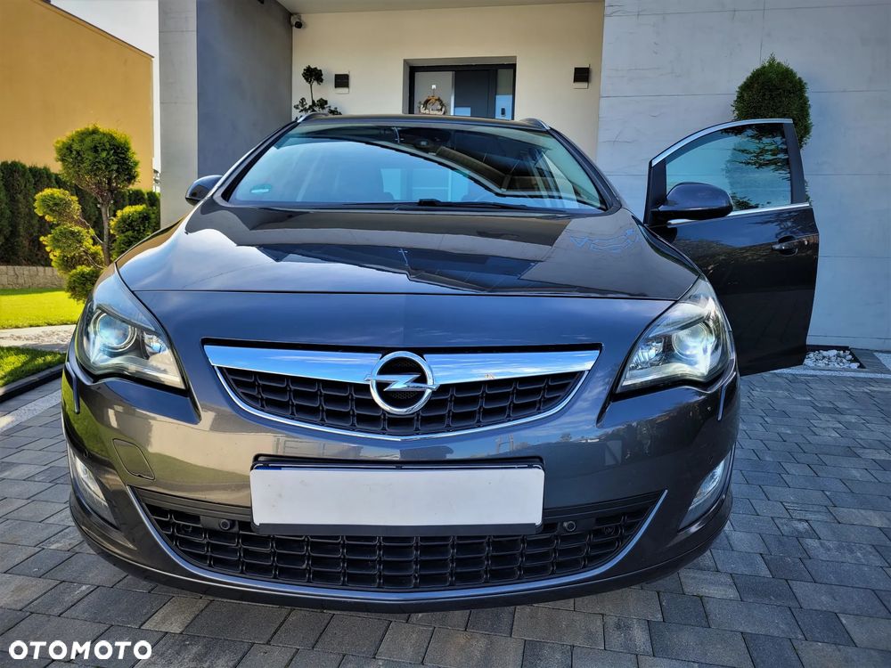 Opel Astra 1.6 Turbo - 30