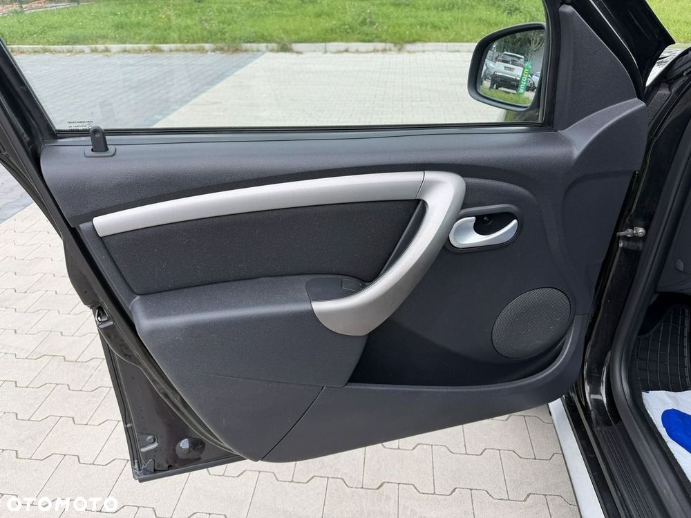 Dacia Duster 1.6 16V 4x2 Prestige - 13