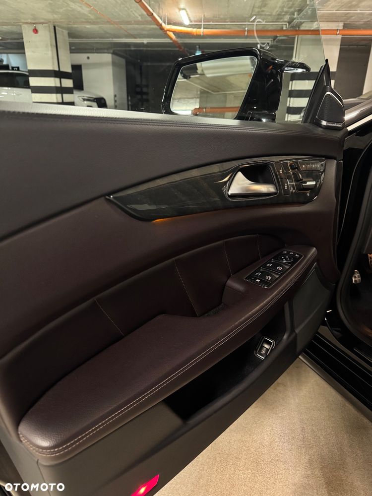 Mercedes-Benz CLS 500 4Matic 7G-TRONIC - 12