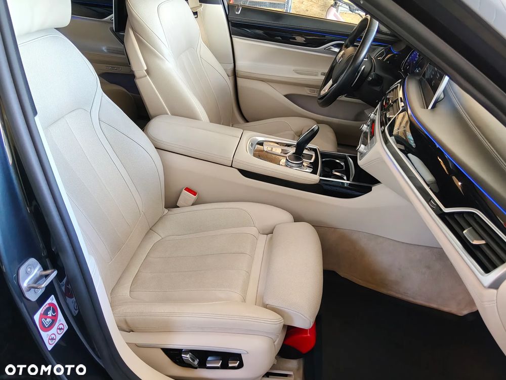 BMW Seria 7 740d xDrive - 8