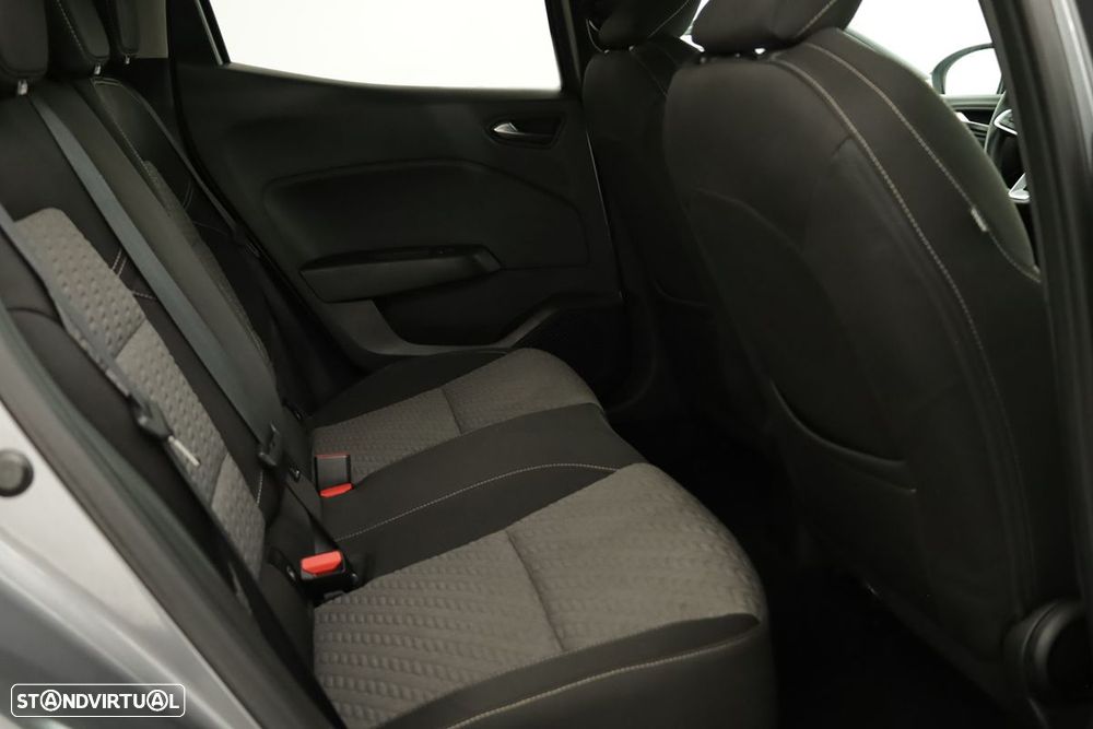 Renault Clio 1.0 TCe Evolution - 23