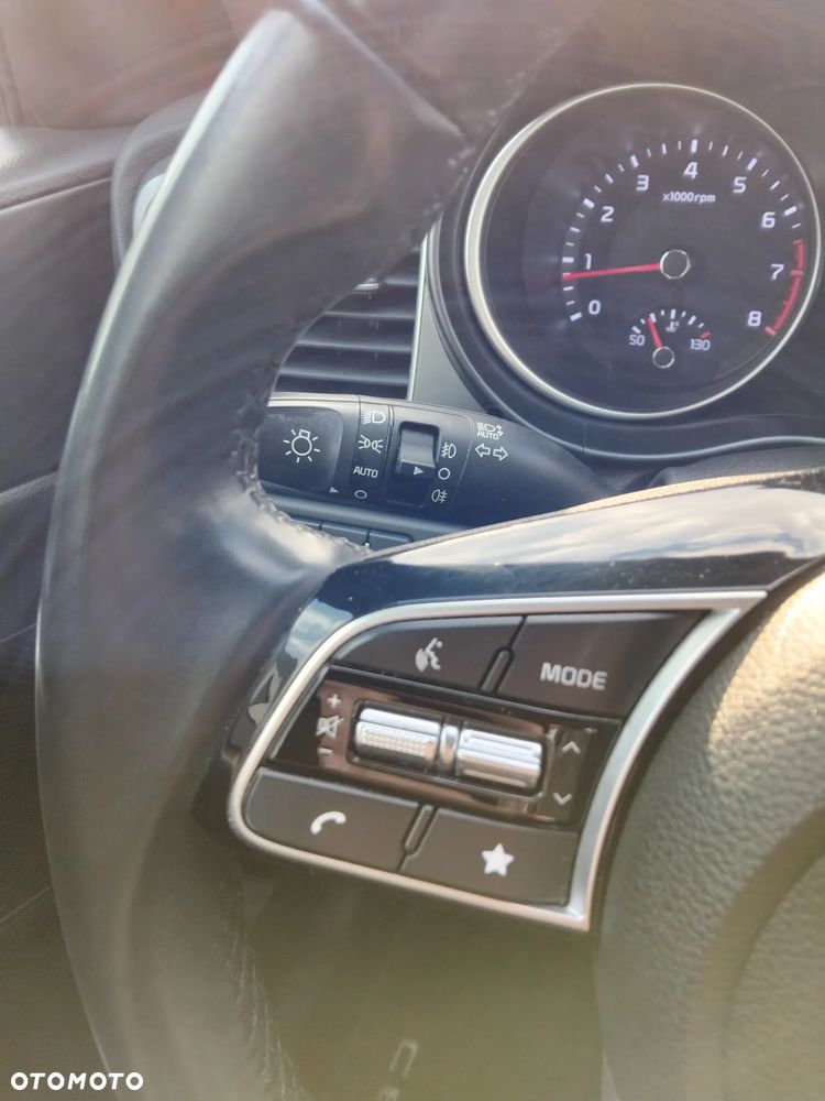 Kia Ceed 1.5 T-GDI M - 10