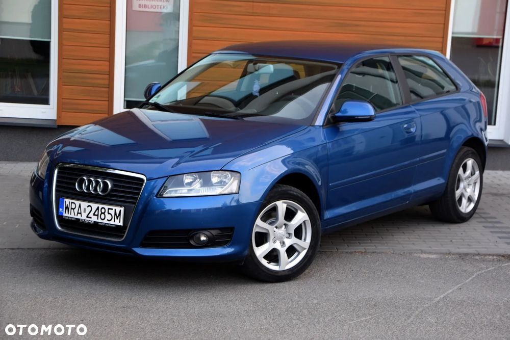 Audi A3 3-drzwiowe 1.6 Ambiente - 1
