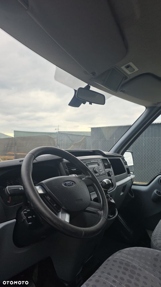 Ford Transit - 24
