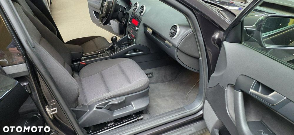 Audi A3 Sportback - 15