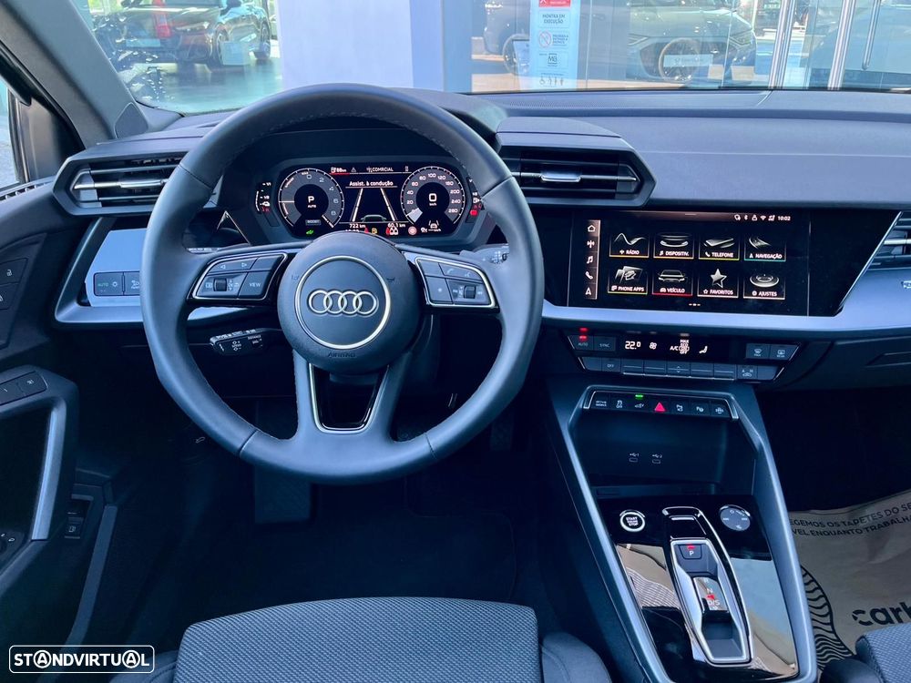 Audi A3 40 TFSIe SE Business — fotografia 6