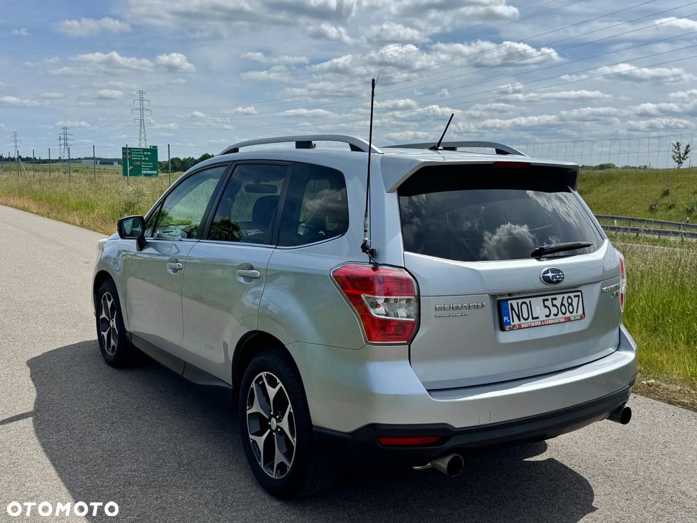 Subaru Forester 2.0XT Platinum Lineartronic - 15