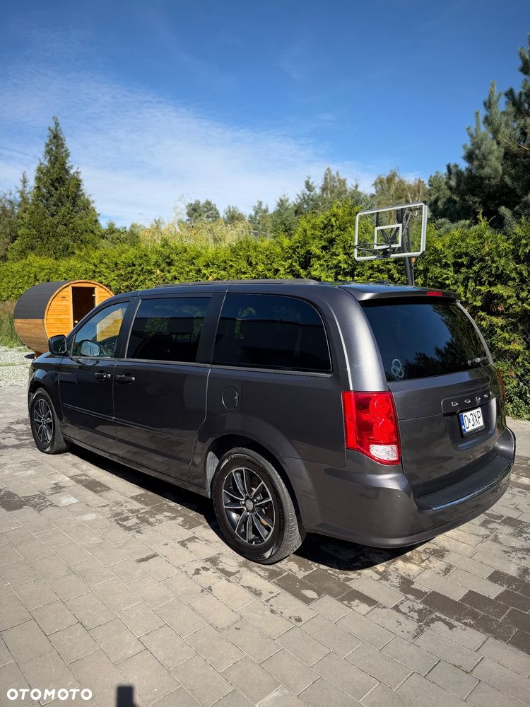 Dodge Grand Caravan 3.6 R/T - 6