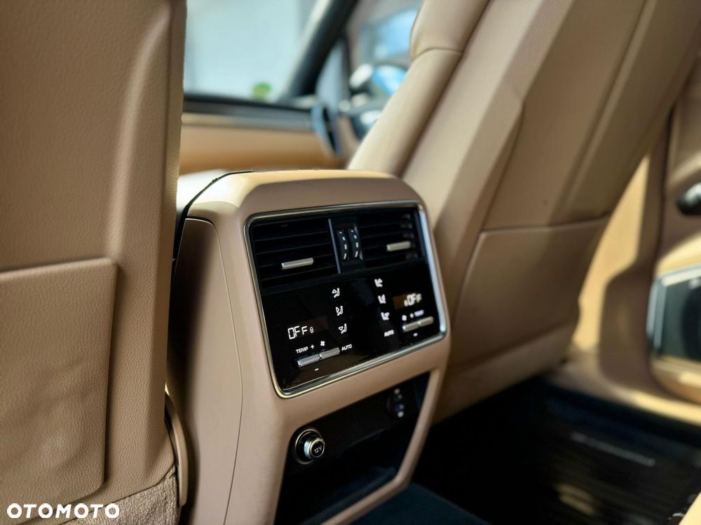 Porsche Cayenne S Platinum Edition - 18