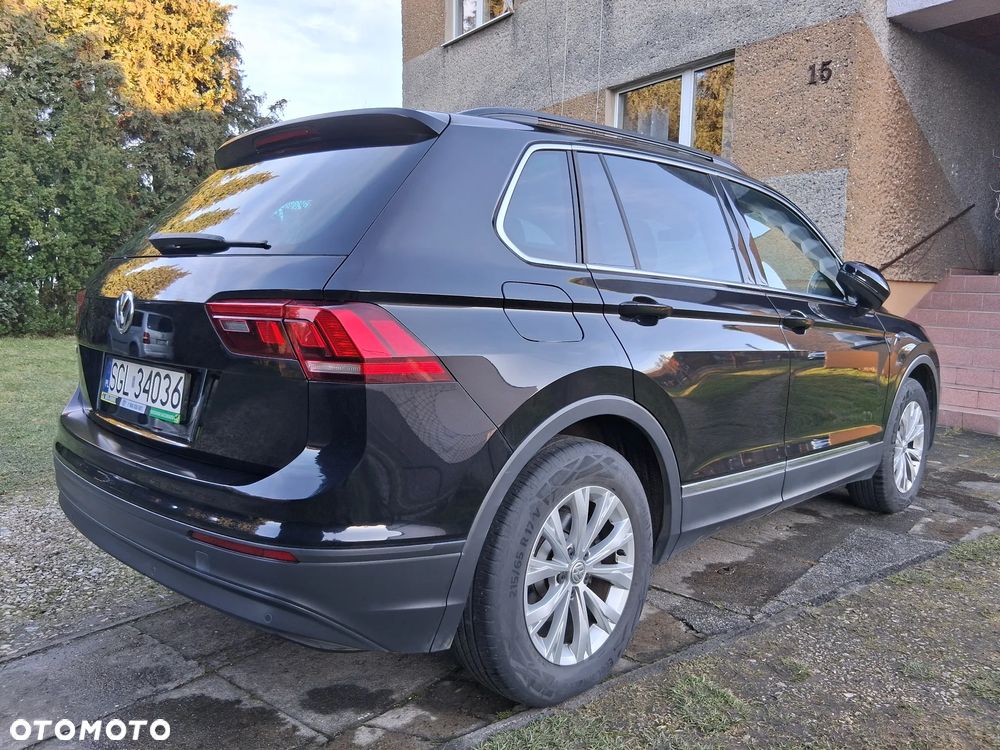 Volkswagen Tiguan - 4