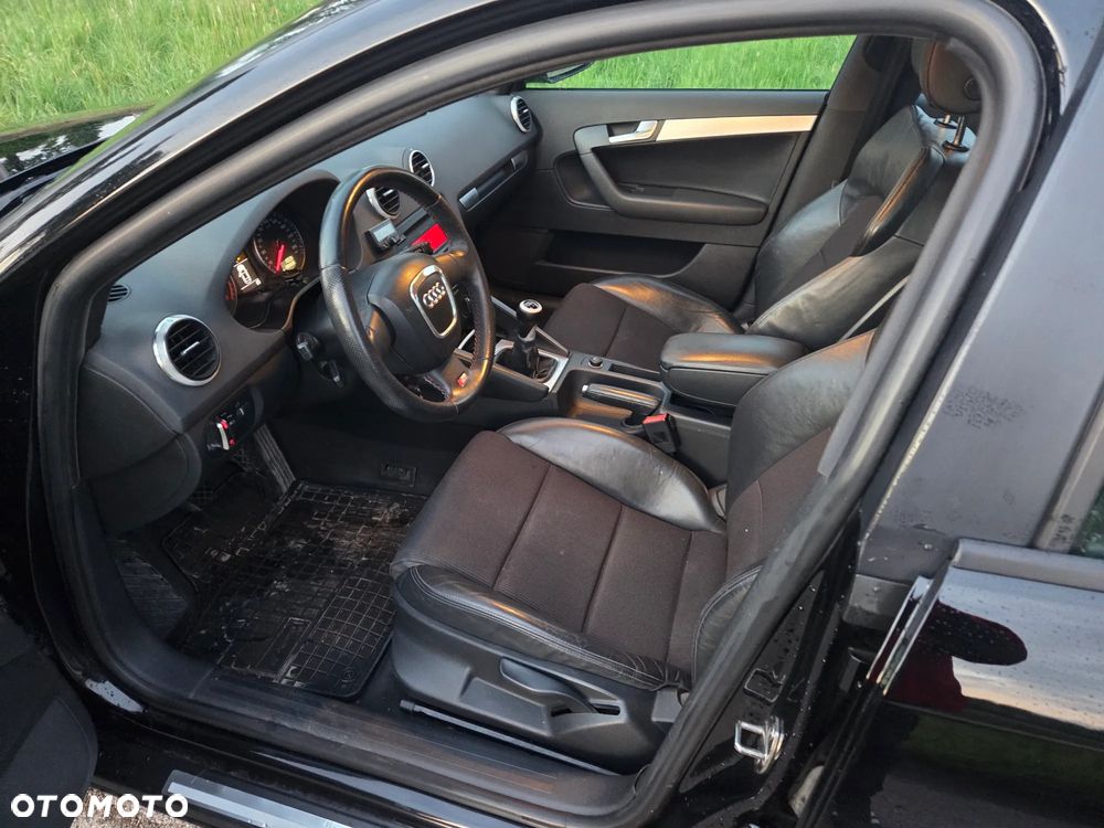 Audi A3 Sportback - 4