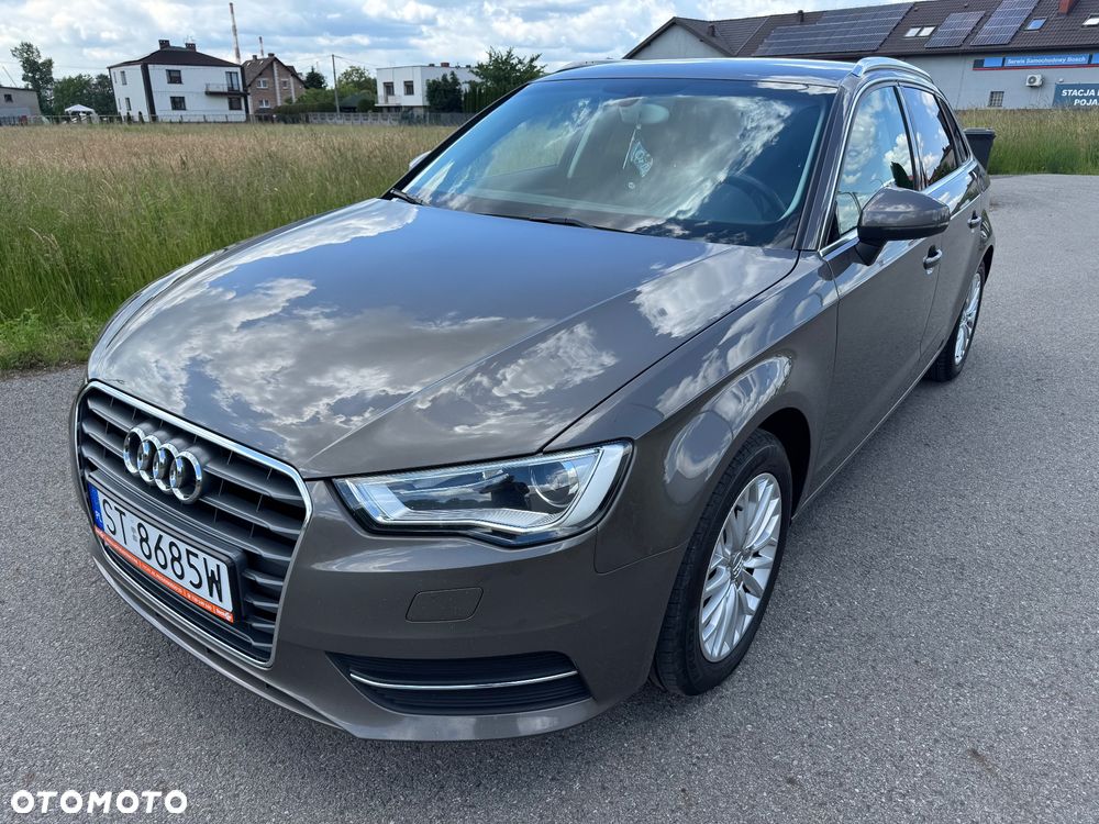 Audi A3 Sportback - 1