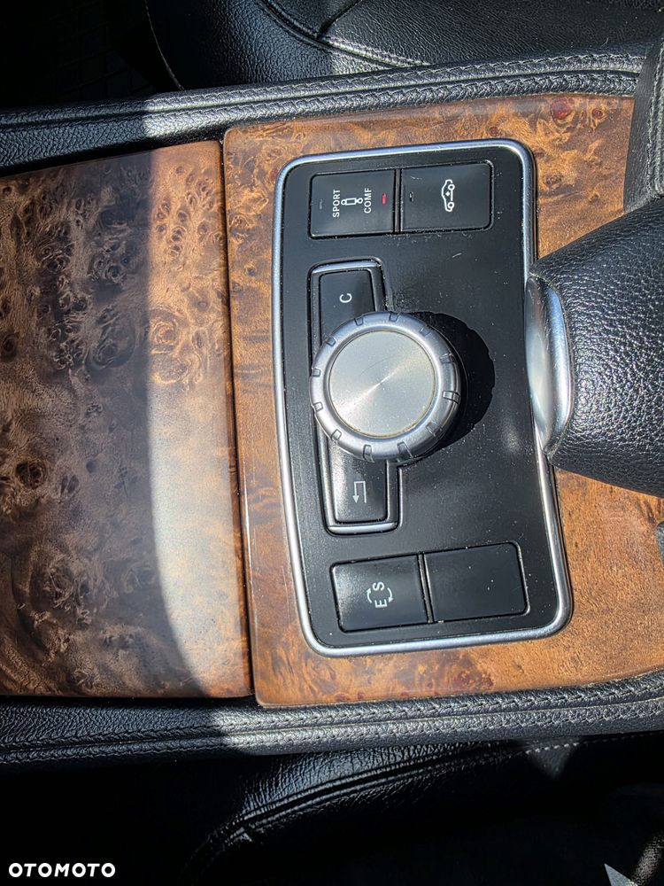 Mercedes-Benz CLS 350 CDI 4Matic DPF B.EFF 7G-TR Edition 1 - 24