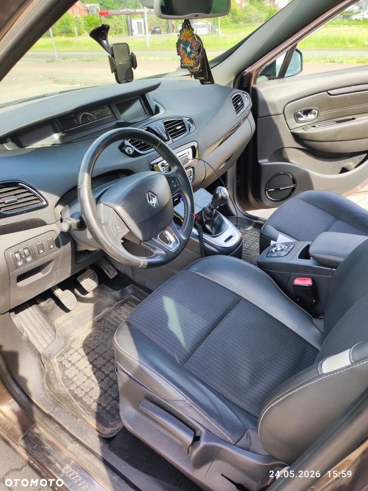 Renault Scenic dCi 110 Paris - 7