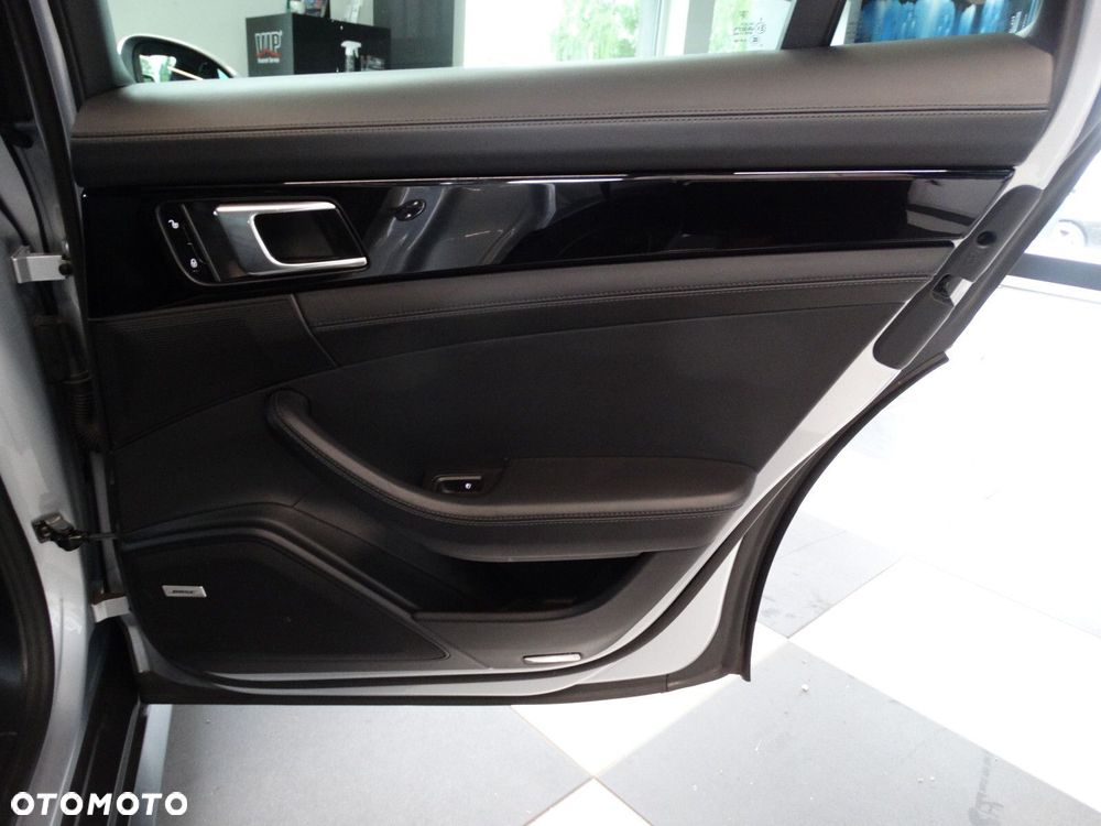 Porsche Panamera - 14
