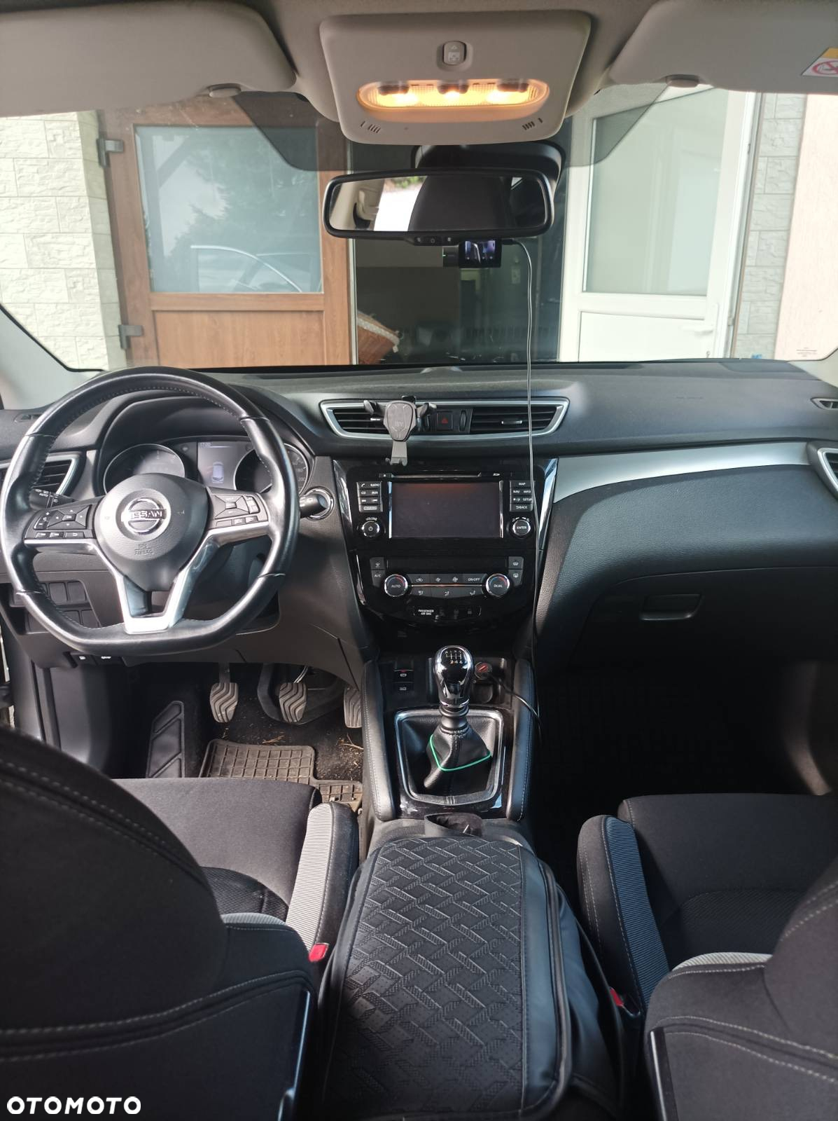 Nissan Qashqai 1.2 DIG-T N-Connecta - 6