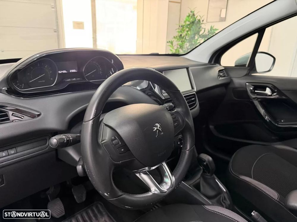 Peugeot 208 1.4 HDi Active - 8