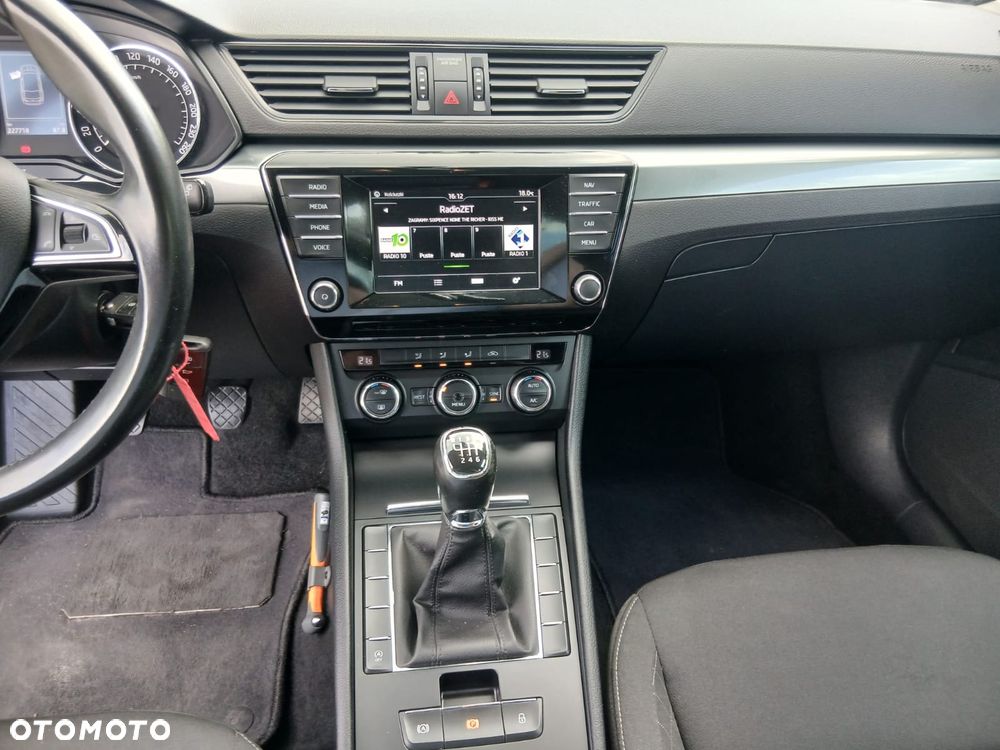 Skoda Superb 1.6 TDI Style - 12