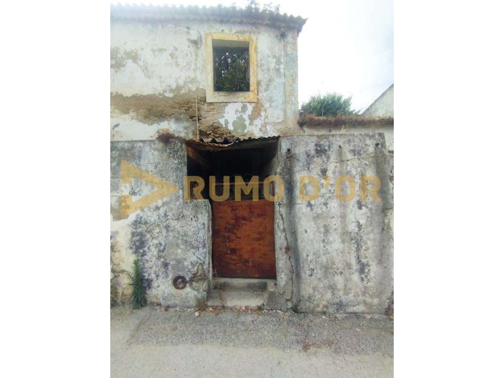 Duas Casas com Piscina a 30 Minutos de Lisboa Raras, Cheias de Pote... - Grande imagem: 4/8