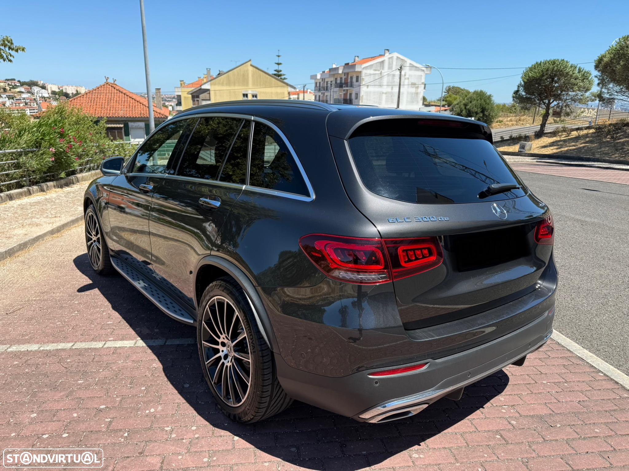 Mercedes-Benz GLC 300 de 4Matic - 13