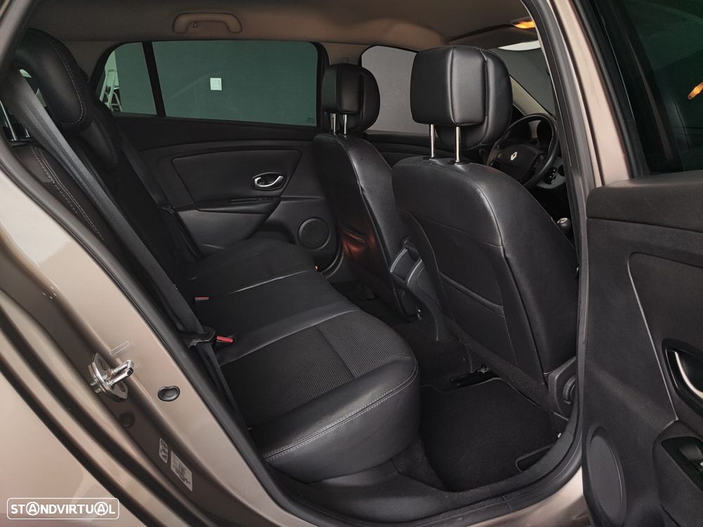 Renault Mégane Sport Tourer 1.4 TCE Dynamique S - 40