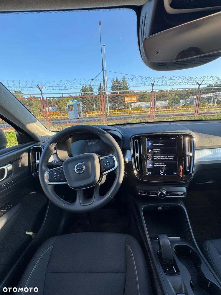 Volvo XC 40 T3 Momentum Pro - 11