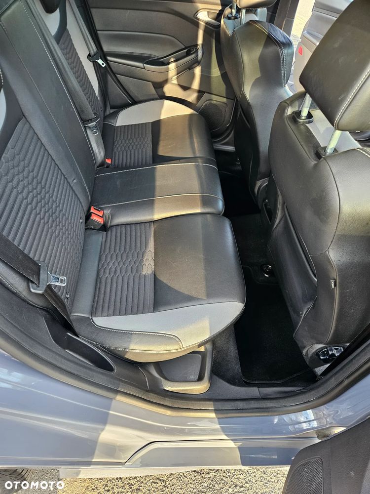 Ford Focus 2.0 EcoBoost ST mit Leder-Sport-Paket - 10