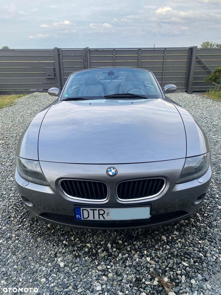 BMW Z4 2.2i - 8