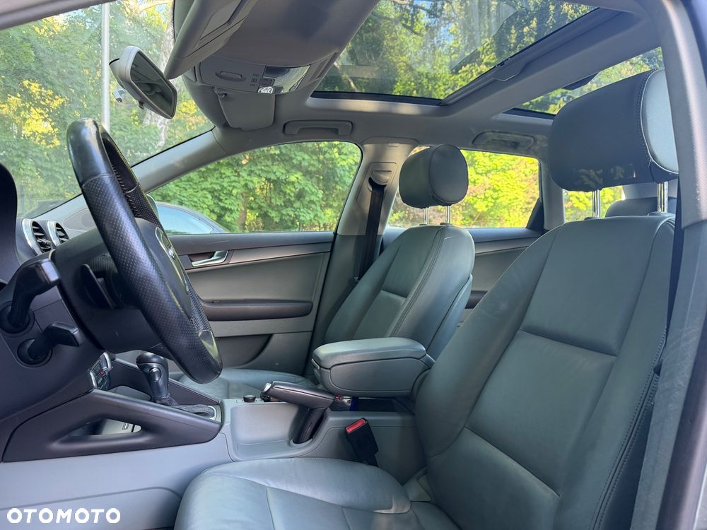 Audi A3 Sportback 2.0 TDI DPF S tronic Ambiente - 24