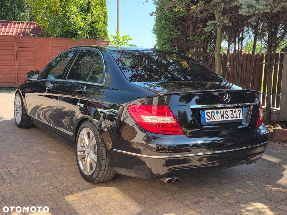 Mercedes-Benz Klasa C 180 BlueEFFICIENCY Avantgarde - 9