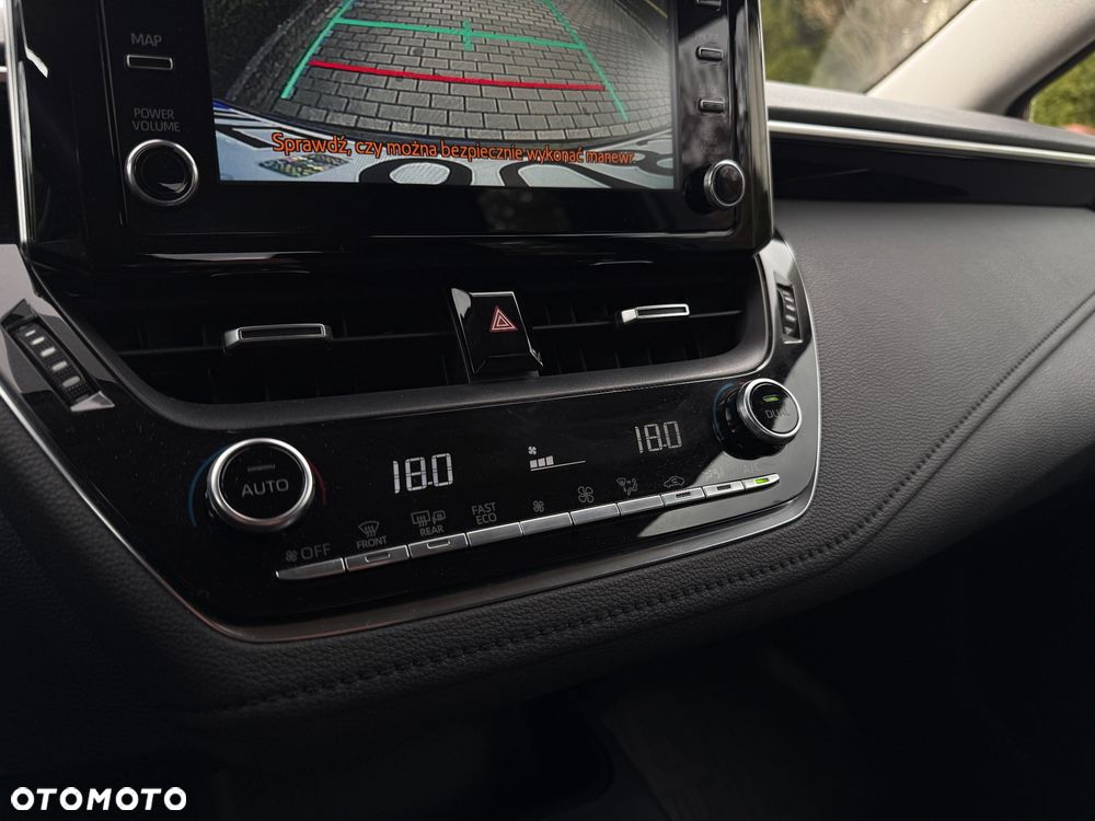 Toyota Corolla 1.5 Comfort - 17