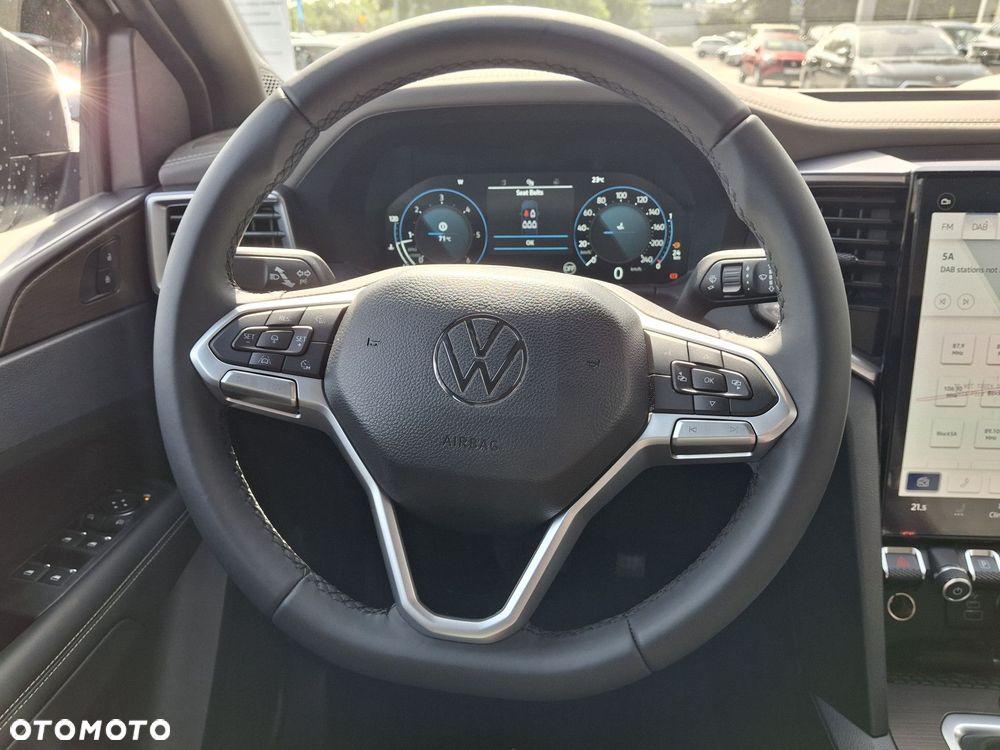 Volkswagen Amarok - 23