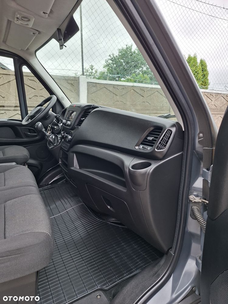 Iveco Daily - 33