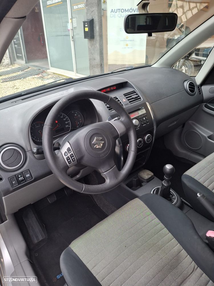 Suzuki SX4 - 13