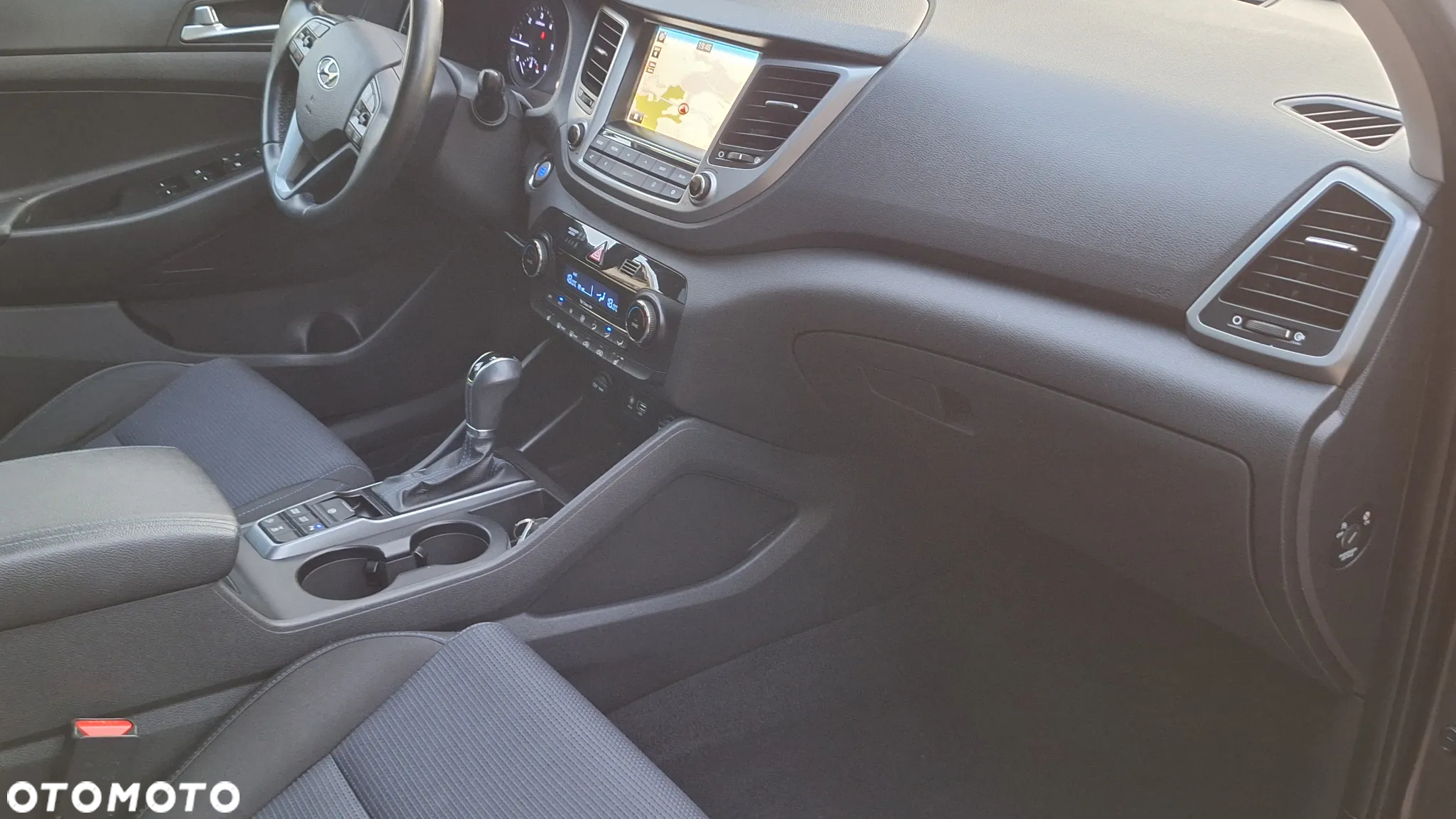 Hyundai Tucson 2.0 CRDi 4WD Automatik Advantage - 21