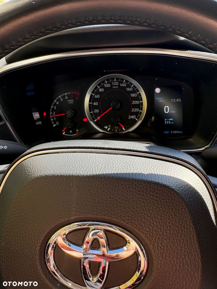 Toyota Corolla - 11
